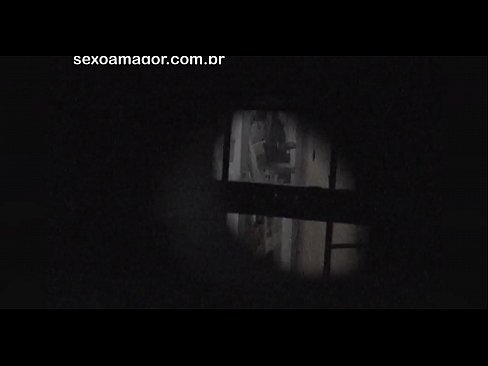 ❤️ Lourinho é secretamente filmado por um voyeur de bairro escondido atrás de tijolos ocos Porno duro em pt-br.rostov-laminat.ru ❤